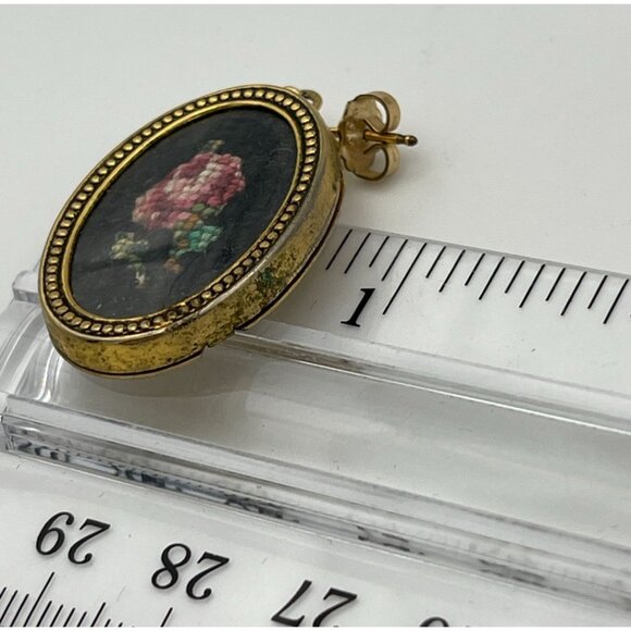 Vintage Avon Oval Embroider Rose Pierced Earrings Floral Goldtone - Picture 8 of 9